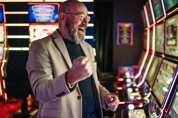 Cara Benar Spin di Slot Lucky Phoenix Pragmatic Play