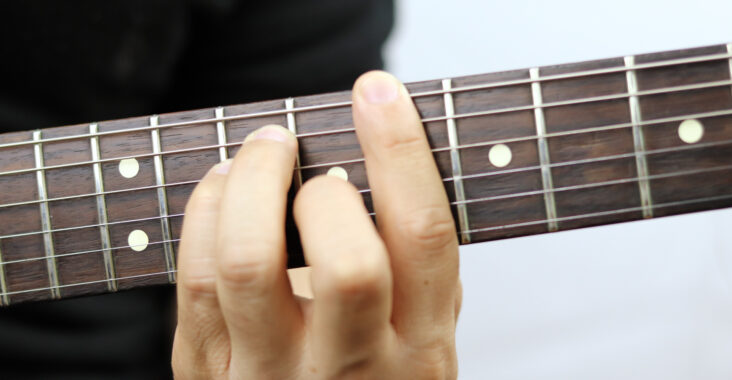 Menguasai Akor Gitar C Mayor Sampai E Minor
