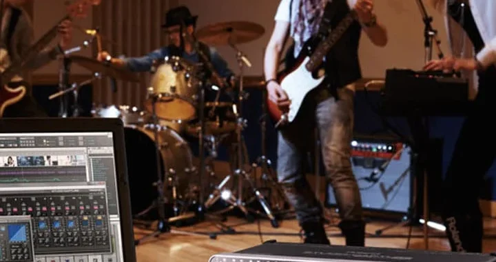 Merekam Lagu Akustik Menggunakan Mikrofon USB